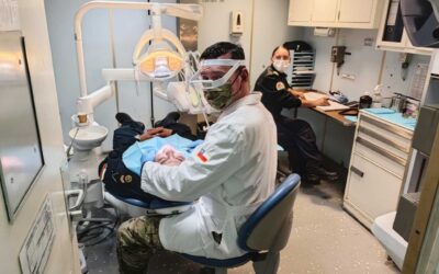 Más de mil prestaciones médicas llevó operativo Acrux al Territorio Chileno Antártico junto a la Armada de Chile