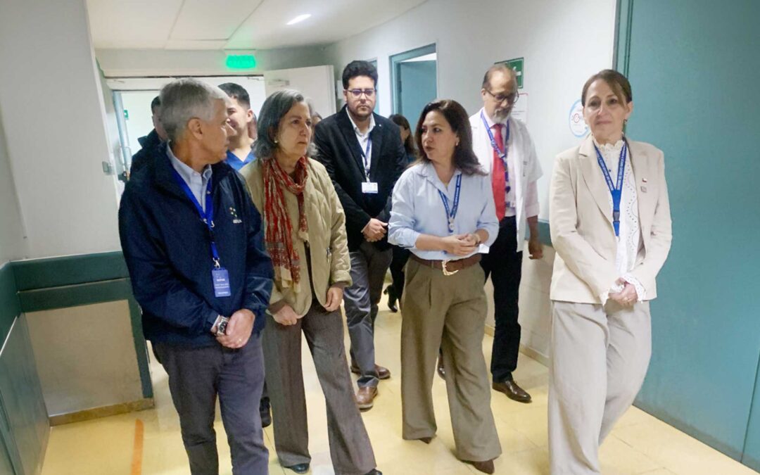 Ministra de Salud visitó el Hospital de Arica durante operativo para resolver tiempos de espera